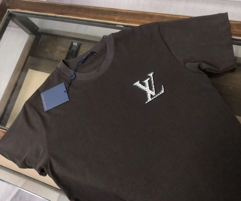 Louis Vuitton T-Shirts Lightweight 138834