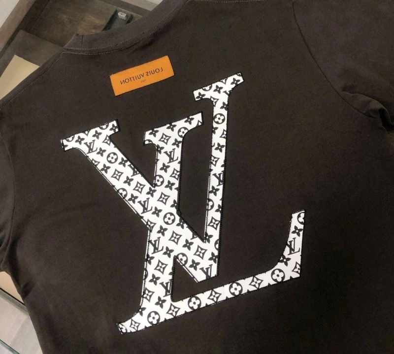 Louis Vuitton T-Shirts Lightweight 138834