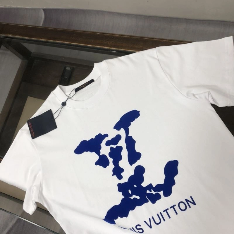 Stylish Louis Vuitton T-Shirts 138846