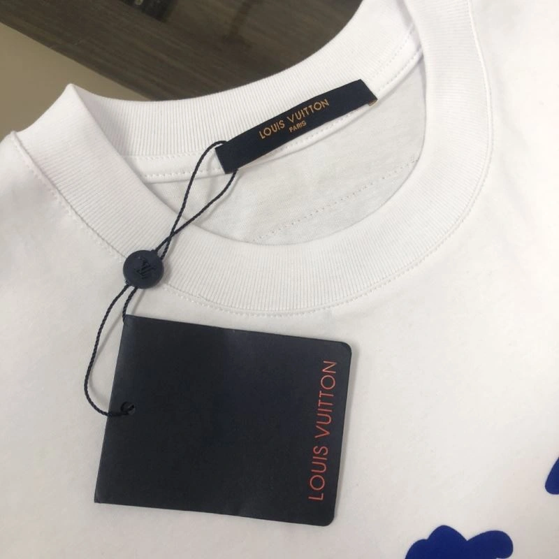 Stylish Louis Vuitton T-Shirts 138846