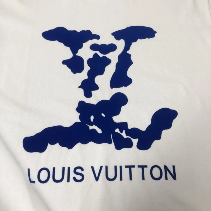 Stylish Louis Vuitton T-Shirts 138846