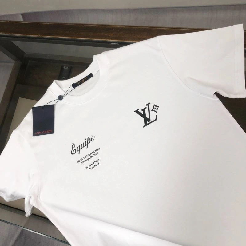 Elegant Louis Vuitton T-Shirts 138844