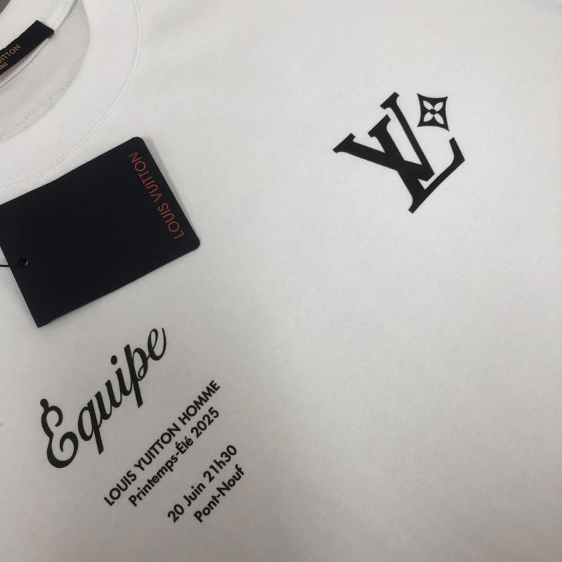 Elegant Louis Vuitton T-Shirts 138844