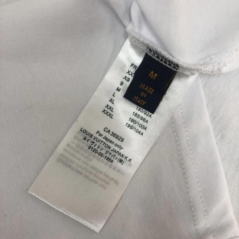 Elegant Louis Vuitton T-Shirts 138844