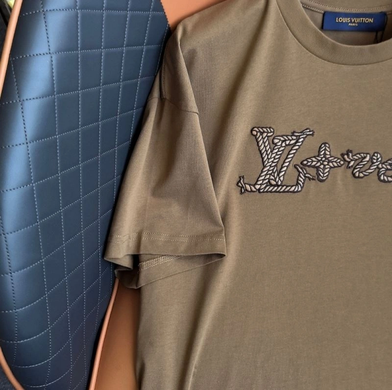 Louis Vuitton T-Shirts SmoothTexture 138828