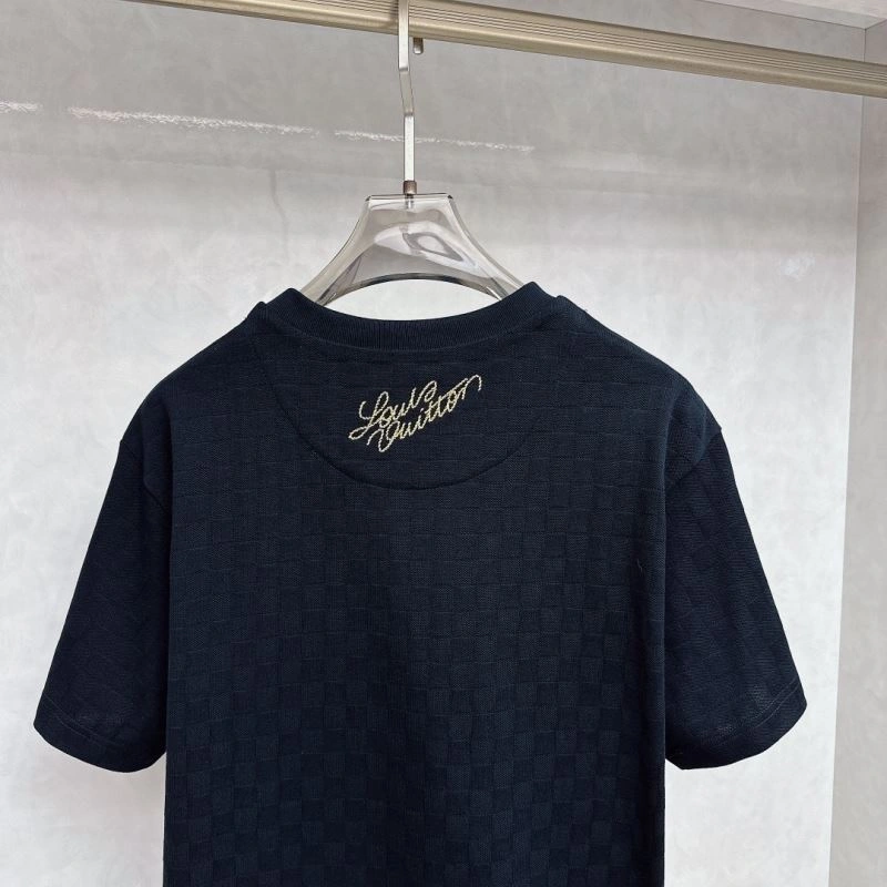 Louis Vuitton T-Shirts Trendsetting 138839