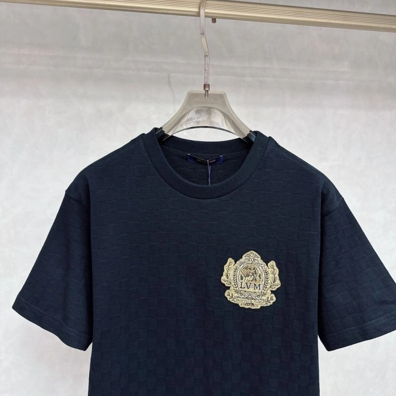 Louis Vuitton T-Shirts Trendsetting 138839
