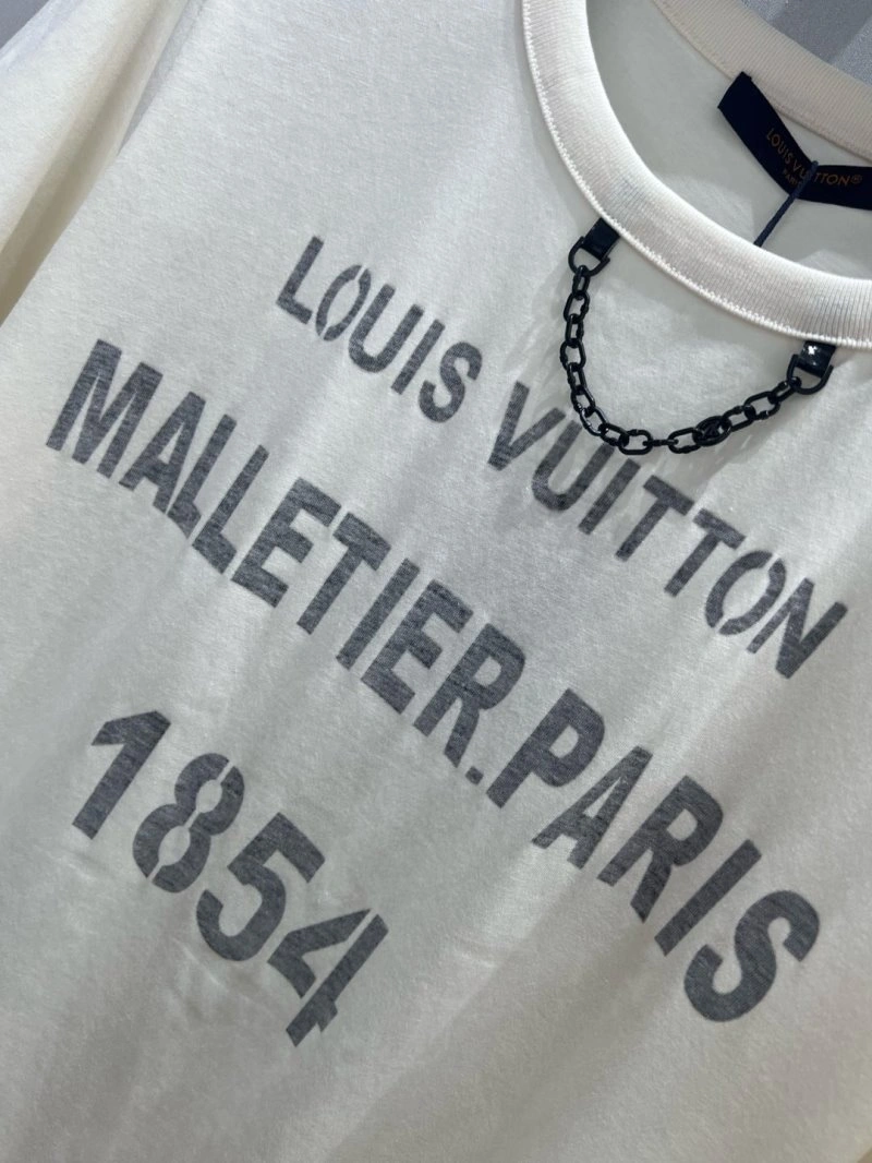 EyeCatching Louis Vuitton T-Shirts 131181