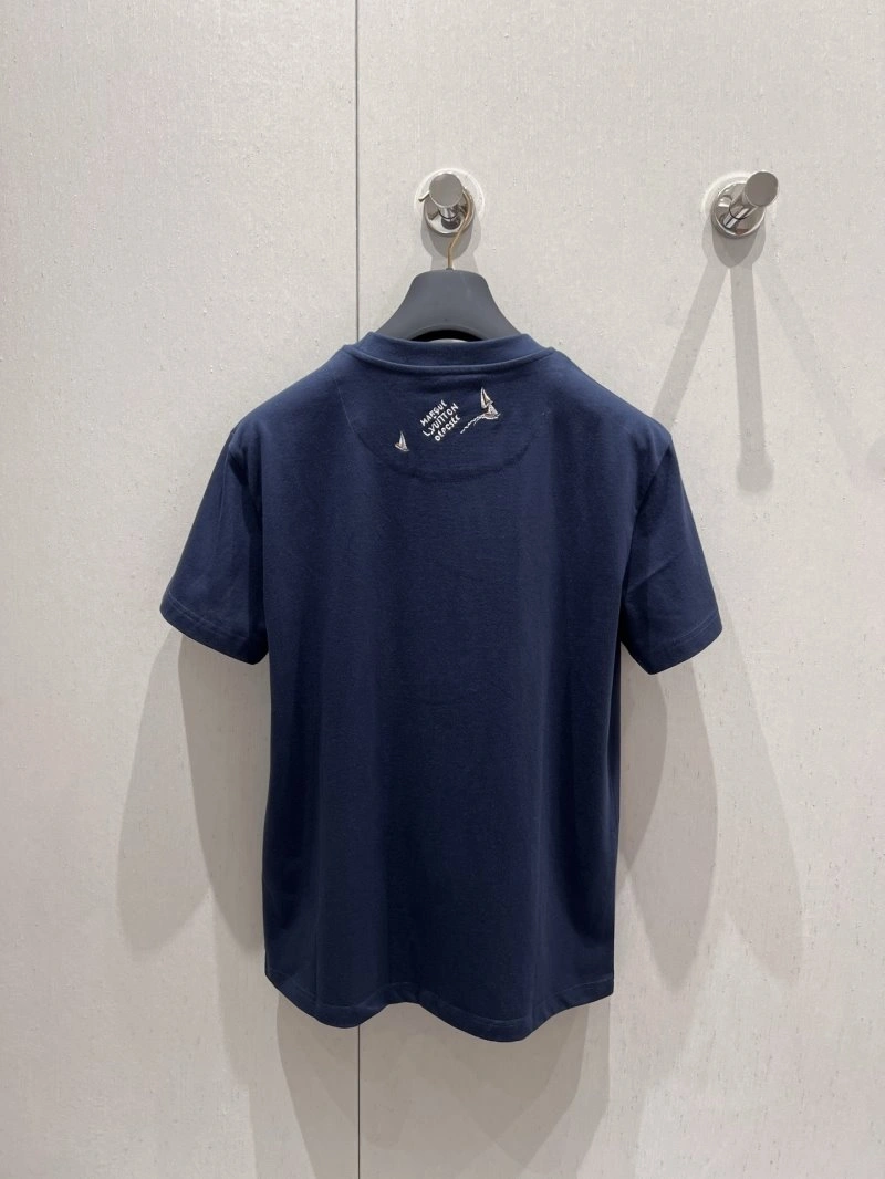 Tailored Louis Vuitton T-Shirts 131178