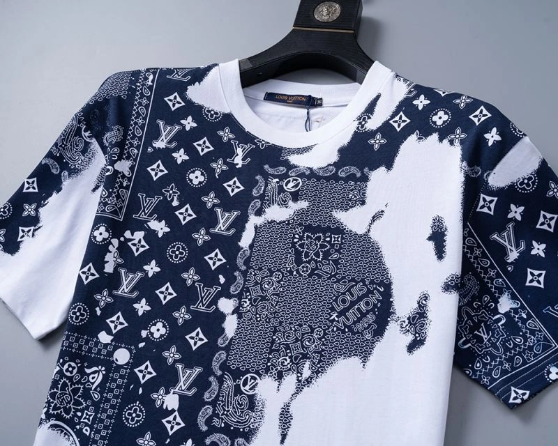 Sleek Louis Vuitton T-Shirts 139253
