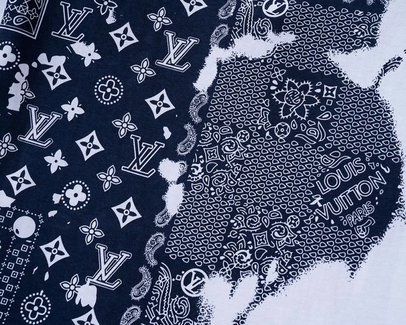 Sleek Louis Vuitton T-Shirts 139253