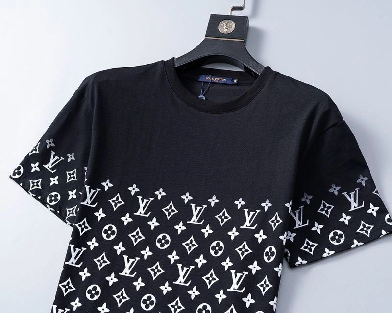 Packable Louis Vuitton T-Shirts 139261