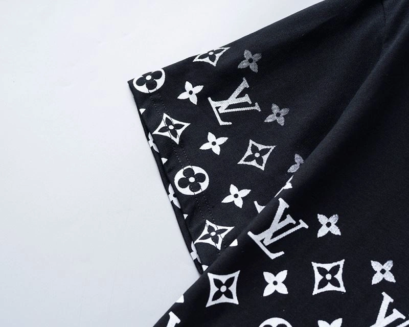 Packable Louis Vuitton T-Shirts 139261