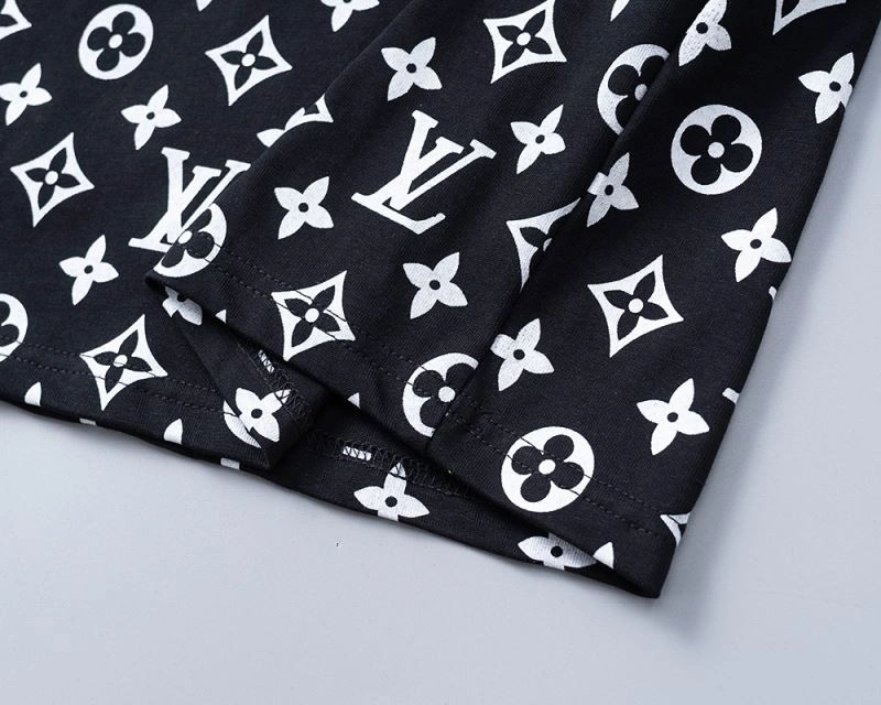 Packable Louis Vuitton T-Shirts 139261