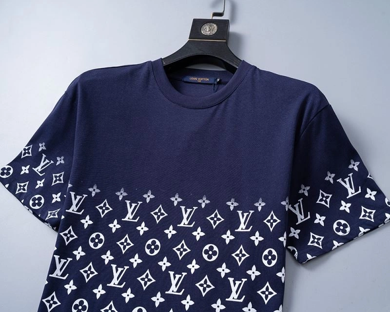Packable Louis Vuitton T-Shirts 139261
