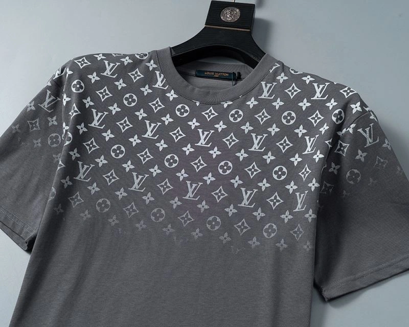 SmartChoice Louis Vuitton T-Shirts 139256