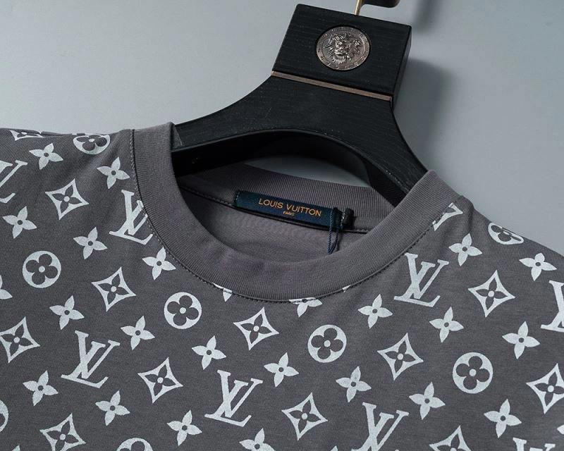 SmartChoice Louis Vuitton T-Shirts 139256