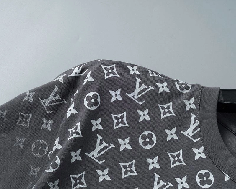 SmartChoice Louis Vuitton T-Shirts 139256