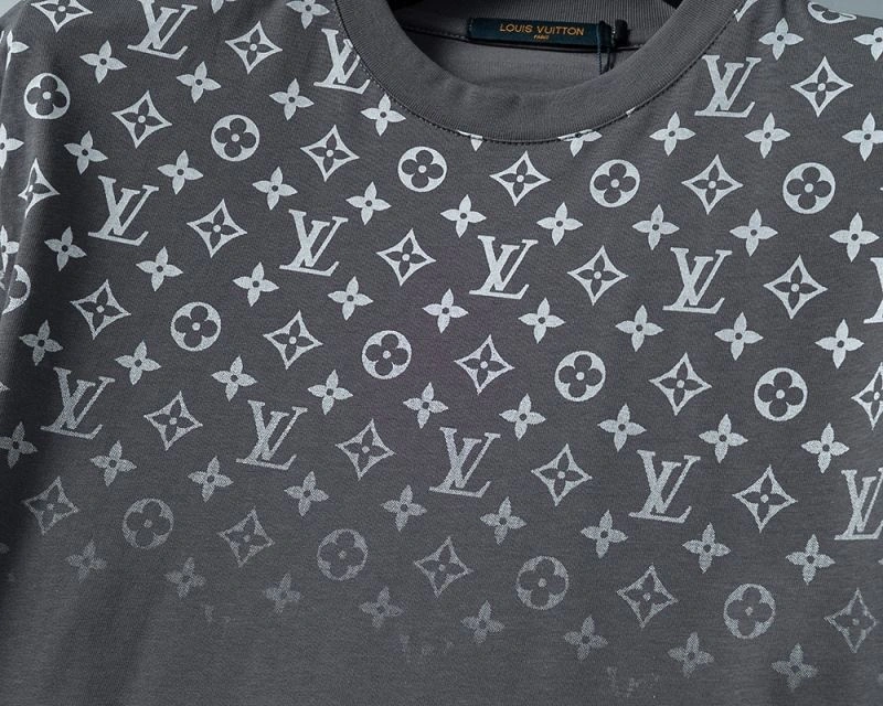 SmartChoice Louis Vuitton T-Shirts 139256