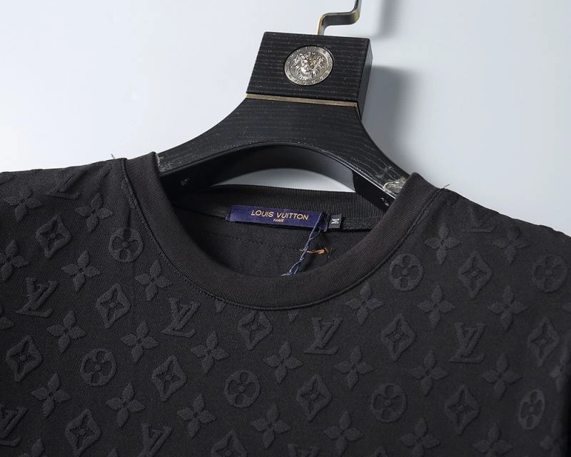 MultiPurpose Louis Vuitton T-Shirts 139241
