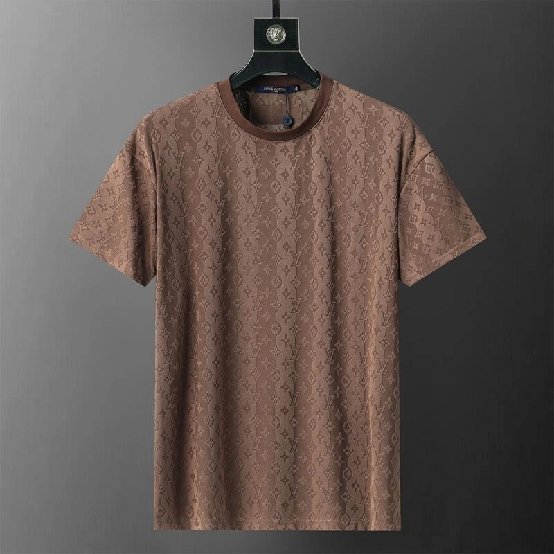Sporty Louis Vuitton T-Shirts 139243