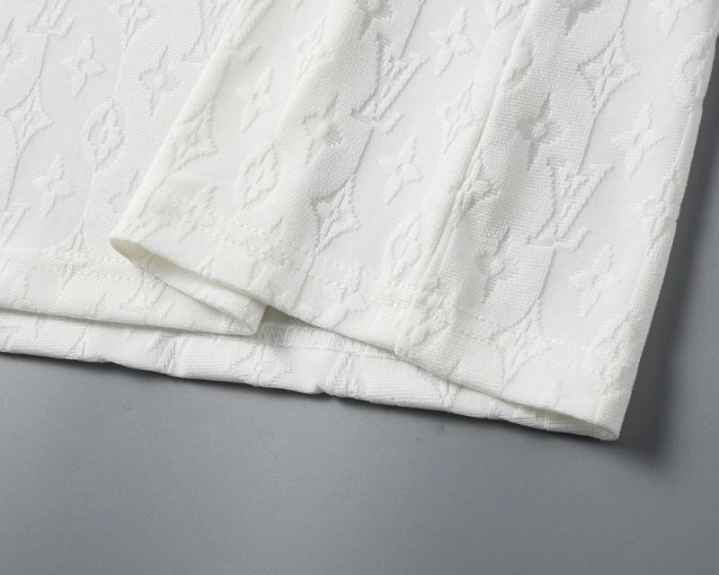 Lightweight Louis Vuitton T-Shirts 139239