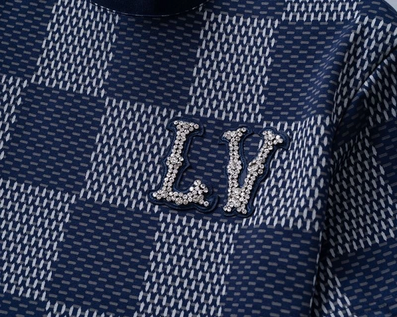 WellDesigned Louis Vuitton T-Shirts 130346