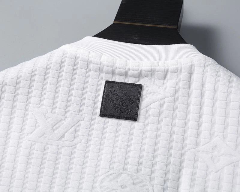 Louis Vuitton T-Shirts Premium 139249