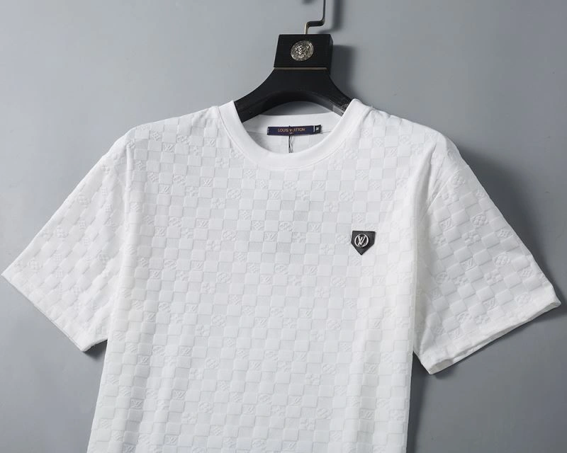 Louis Vuitton T-Shirts Supportive 139250