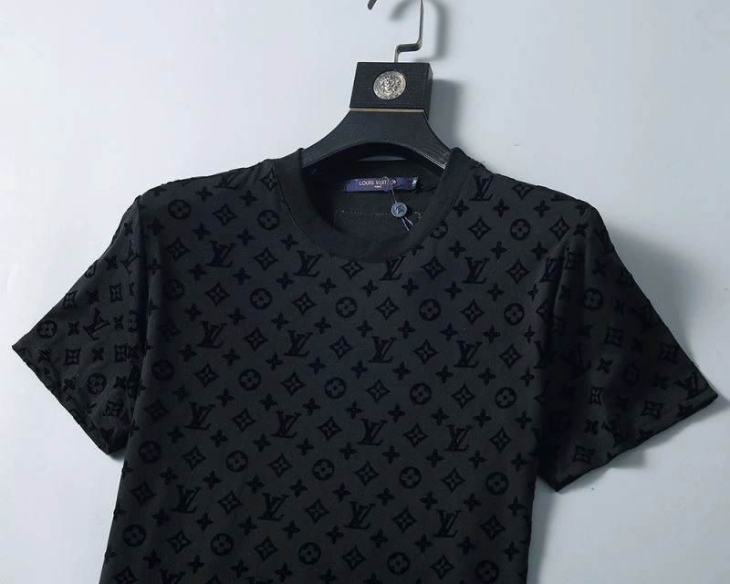 Attractive Louis Vuitton T-Shirts 139255