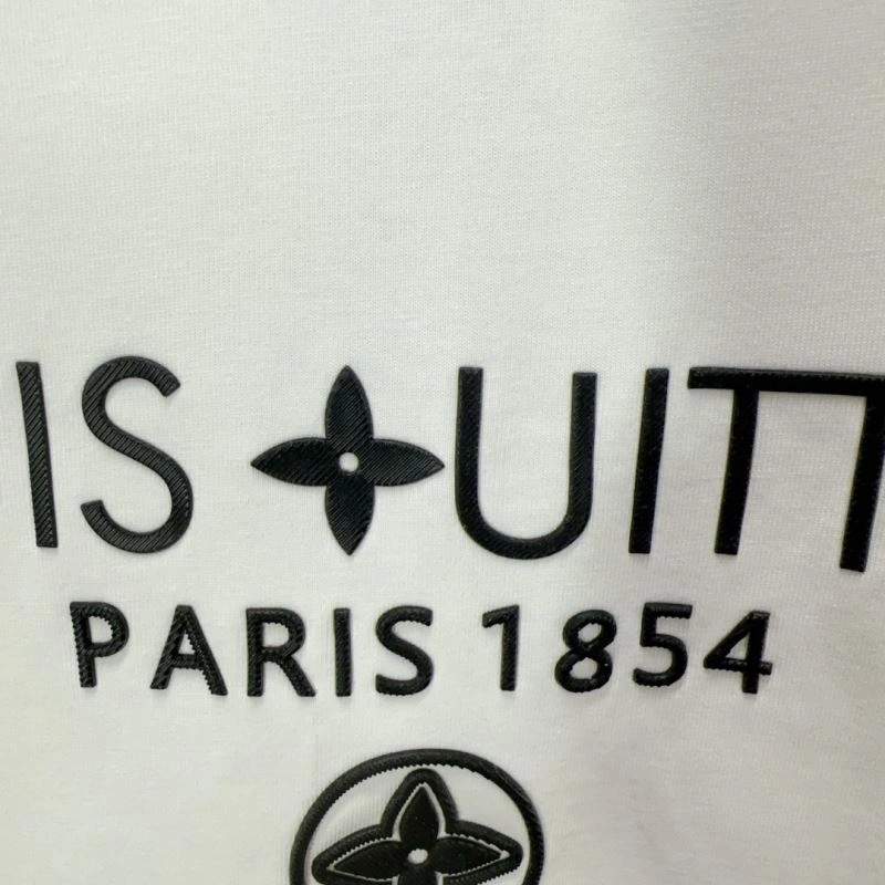 UrbanStyle Louis Vuitton T-Shirts 137336