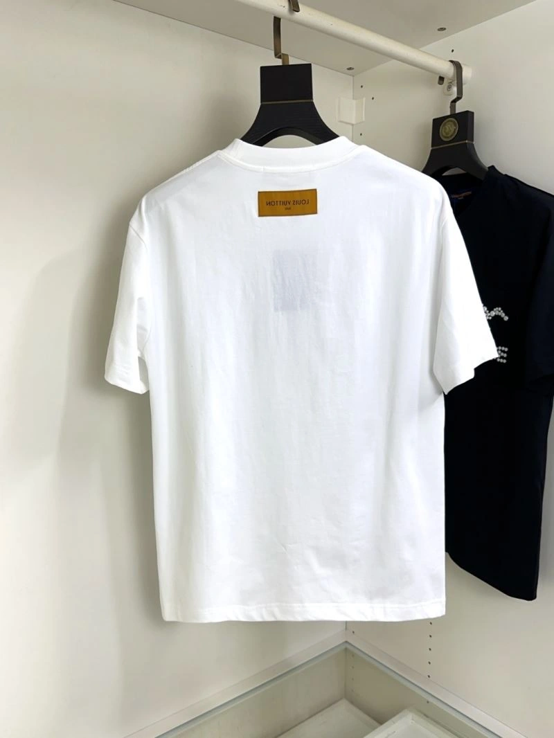 Resilient Louis Vuitton T-Shirts 137320