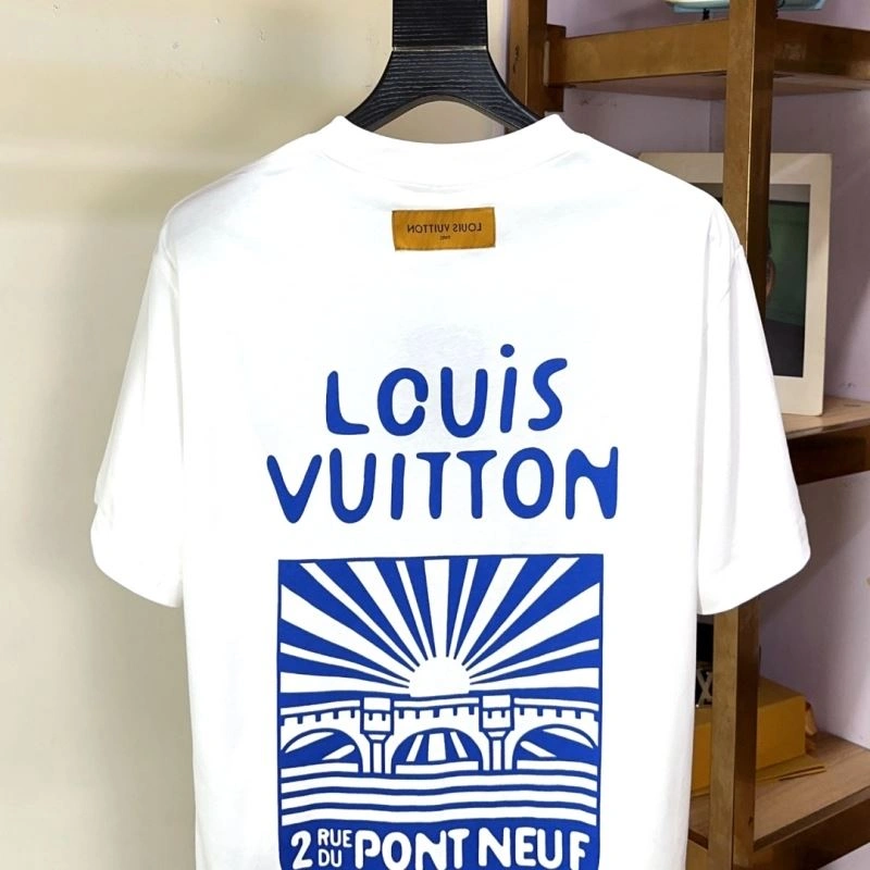 OdorResistant Louis Vuitton T-Shirts 137319