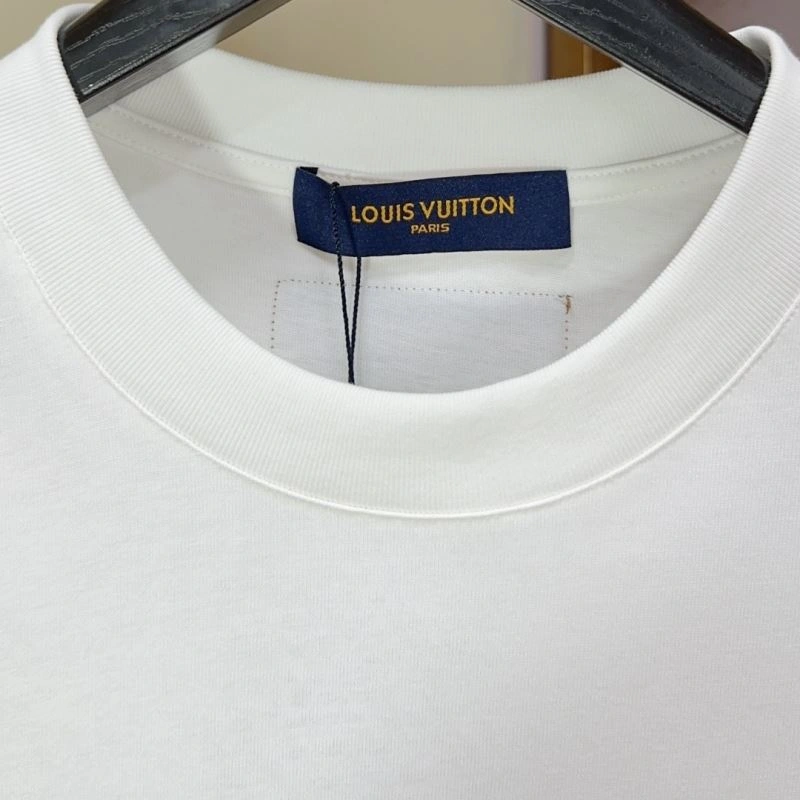 OdorResistant Louis Vuitton T-Shirts 137319