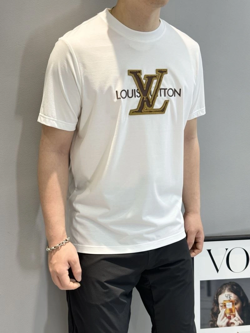Comfortable Louis Vuitton T-Shirts 137312