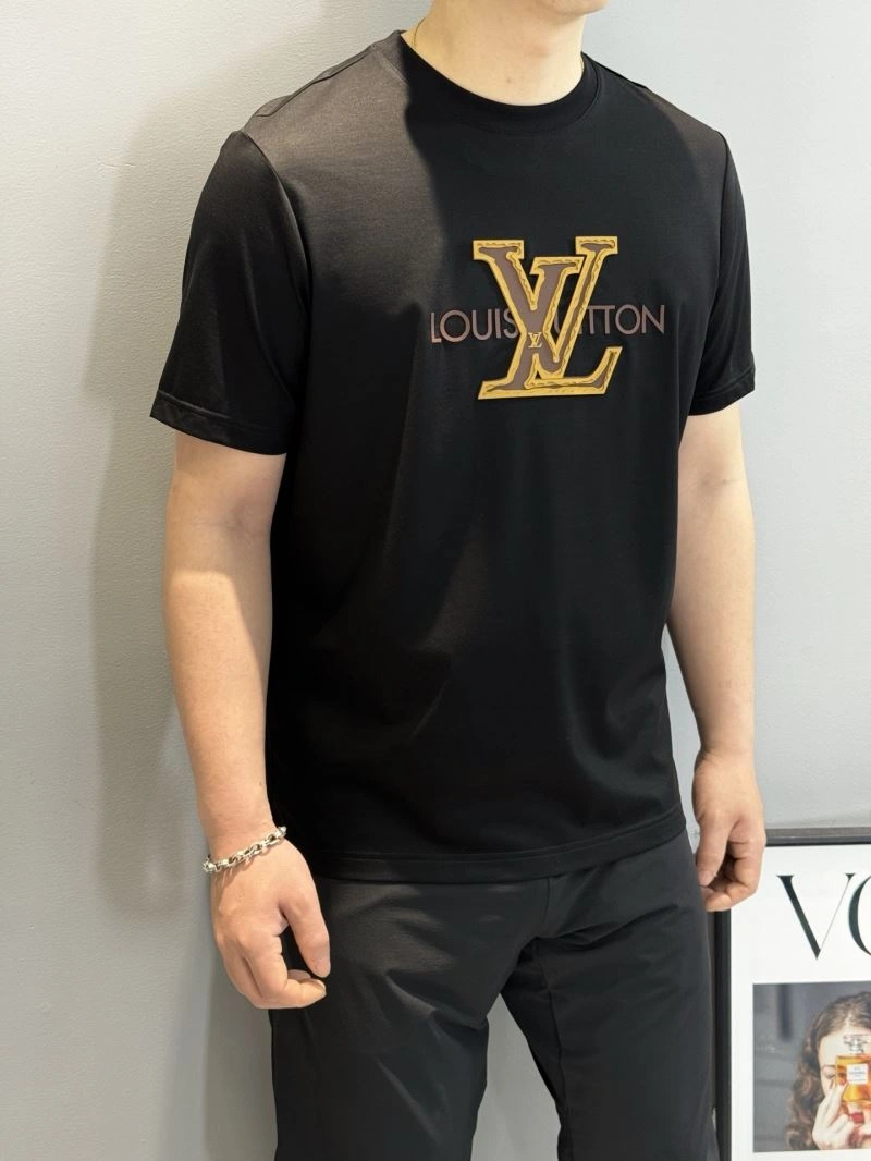 Timeless Louis Vuitton T-Shirts 137340
