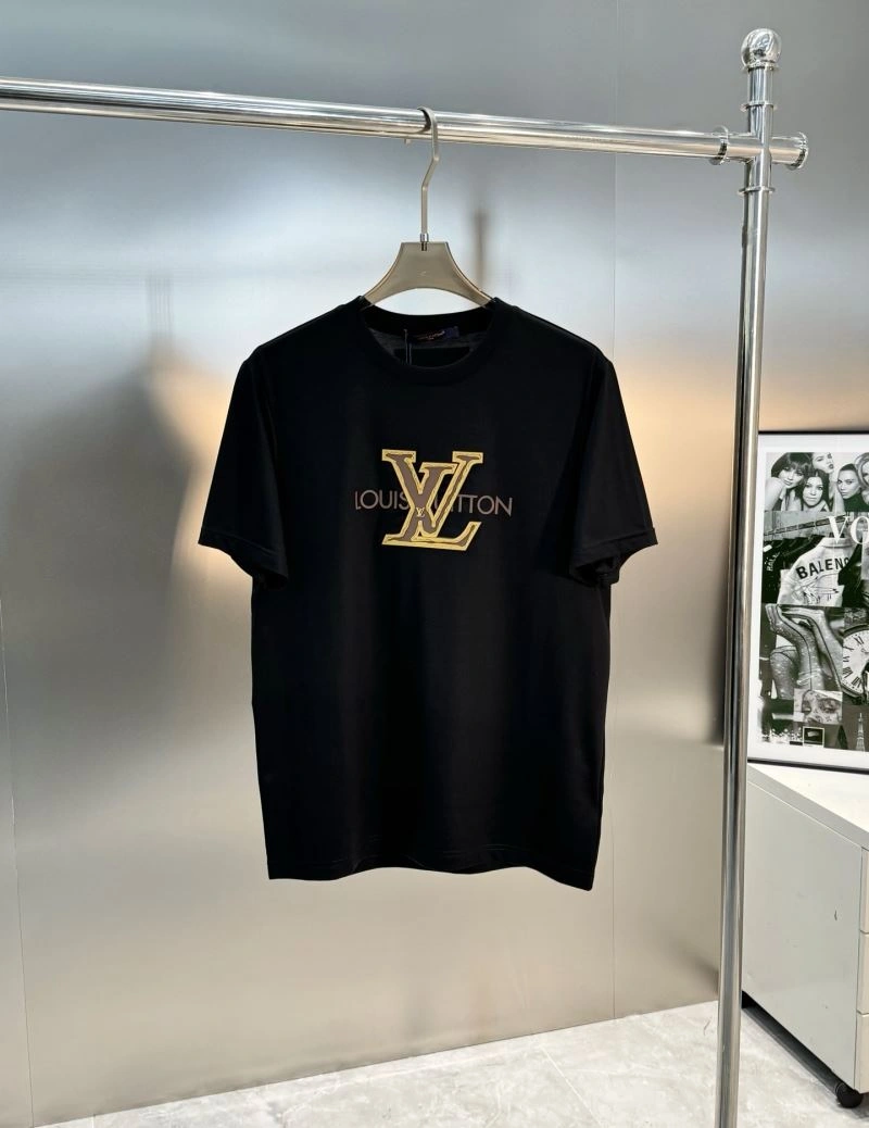 Timeless Louis Vuitton T-Shirts 137340