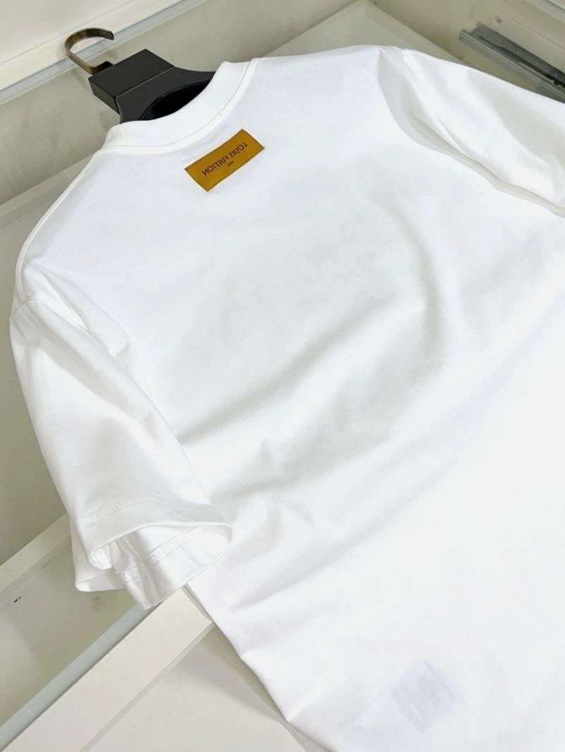Louis Vuitton T-Shirts Breathable 137313
