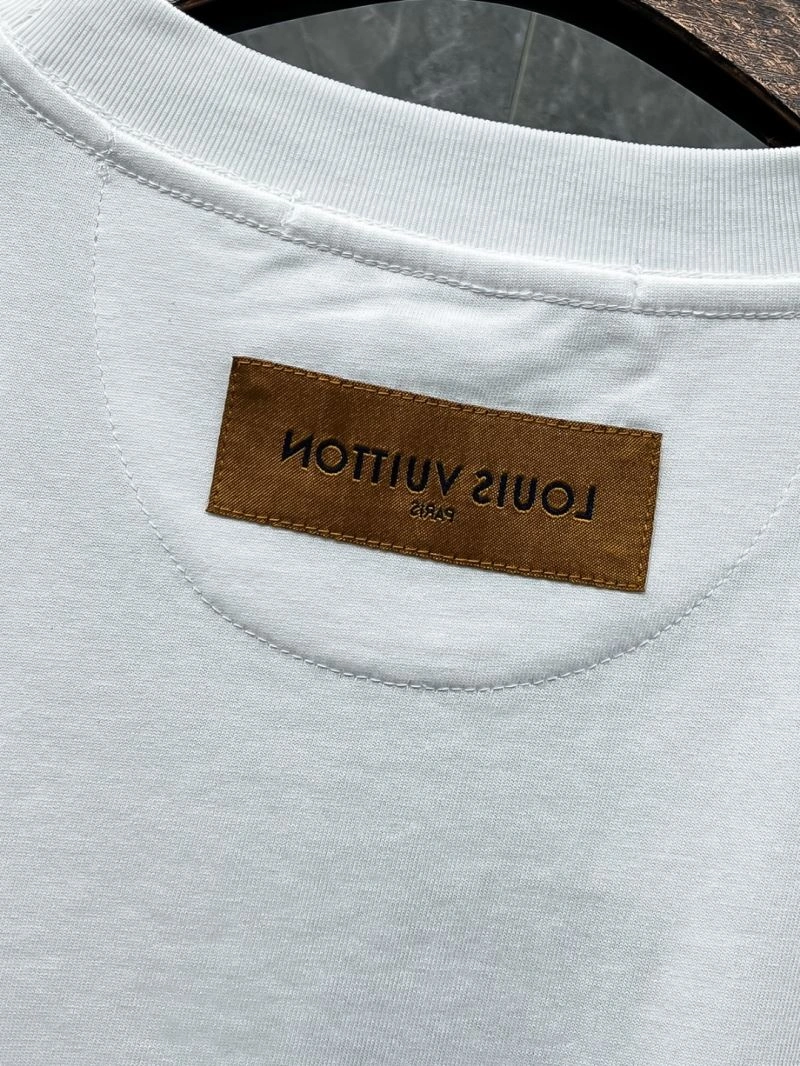 EasyMatch Louis Vuitton T-Shirts 137308