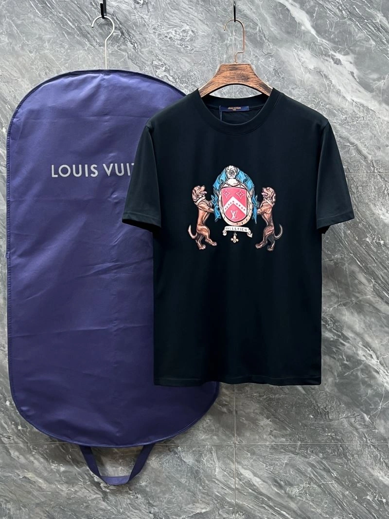 Louis Vuitton T-Shirts Youthful 137309
