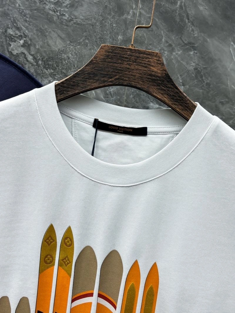 WellDesigned Louis Vuitton T-Shirts 137316