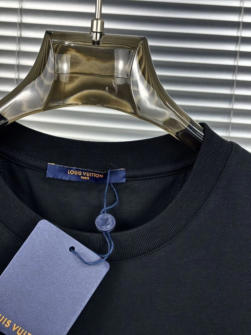 Louis Vuitton T-Shirts WellDesigned 137305