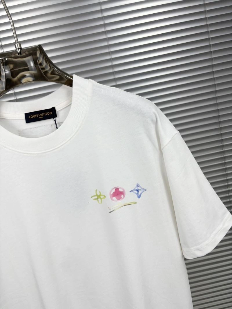 ModernLook Louis Vuitton T-Shirts 137302