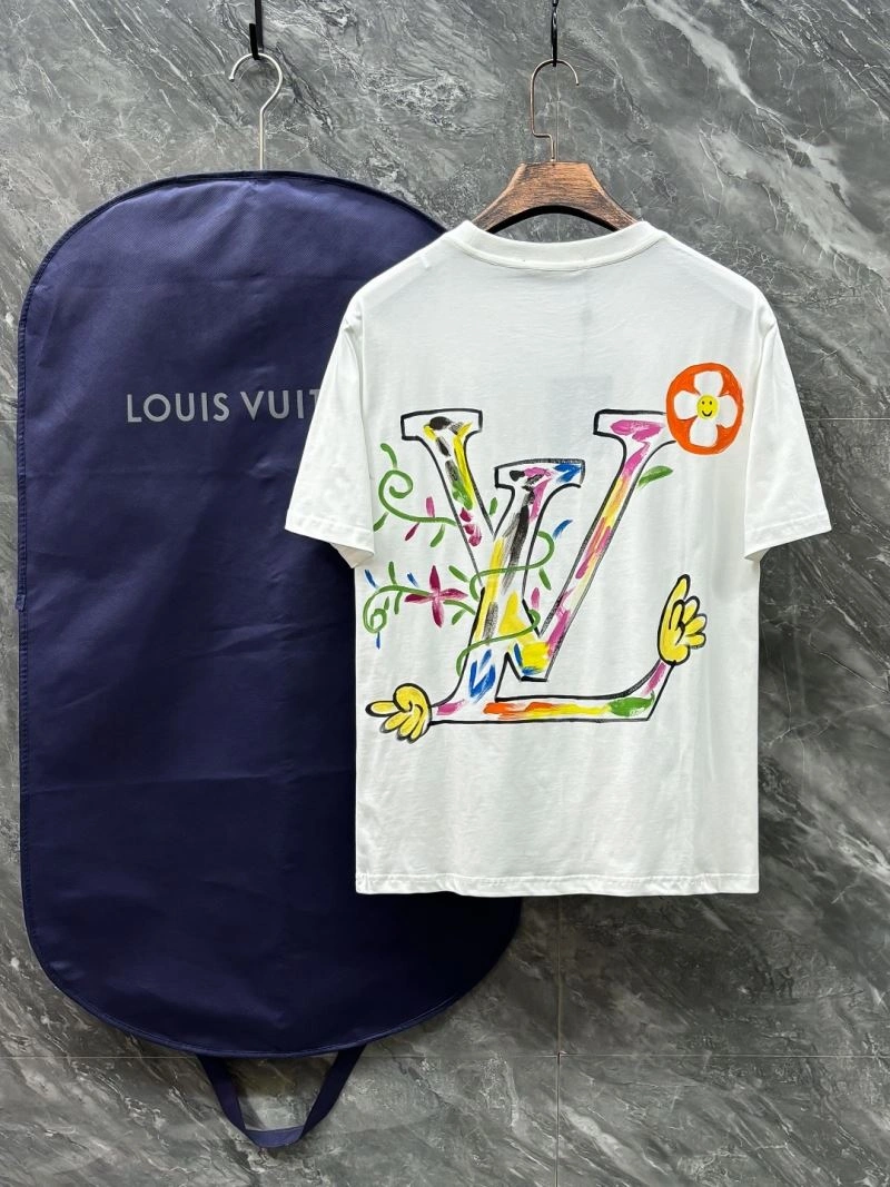 Flexible Louis Vuitton T-Shirts 137297