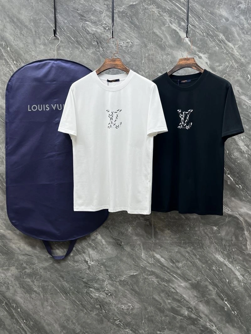 Stretchable Louis Vuitton T-Shirts 137289