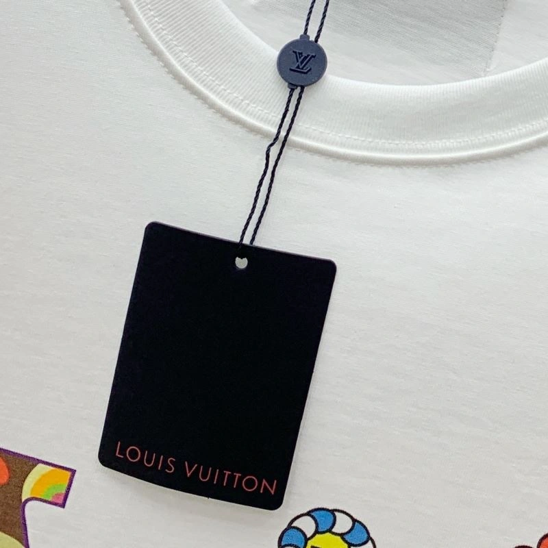 Timeless Louis Vuitton T-Shirts 137285