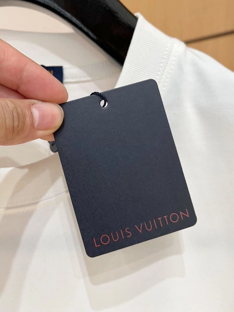 Louis Vuitton T-Shirts Comfortable 137281