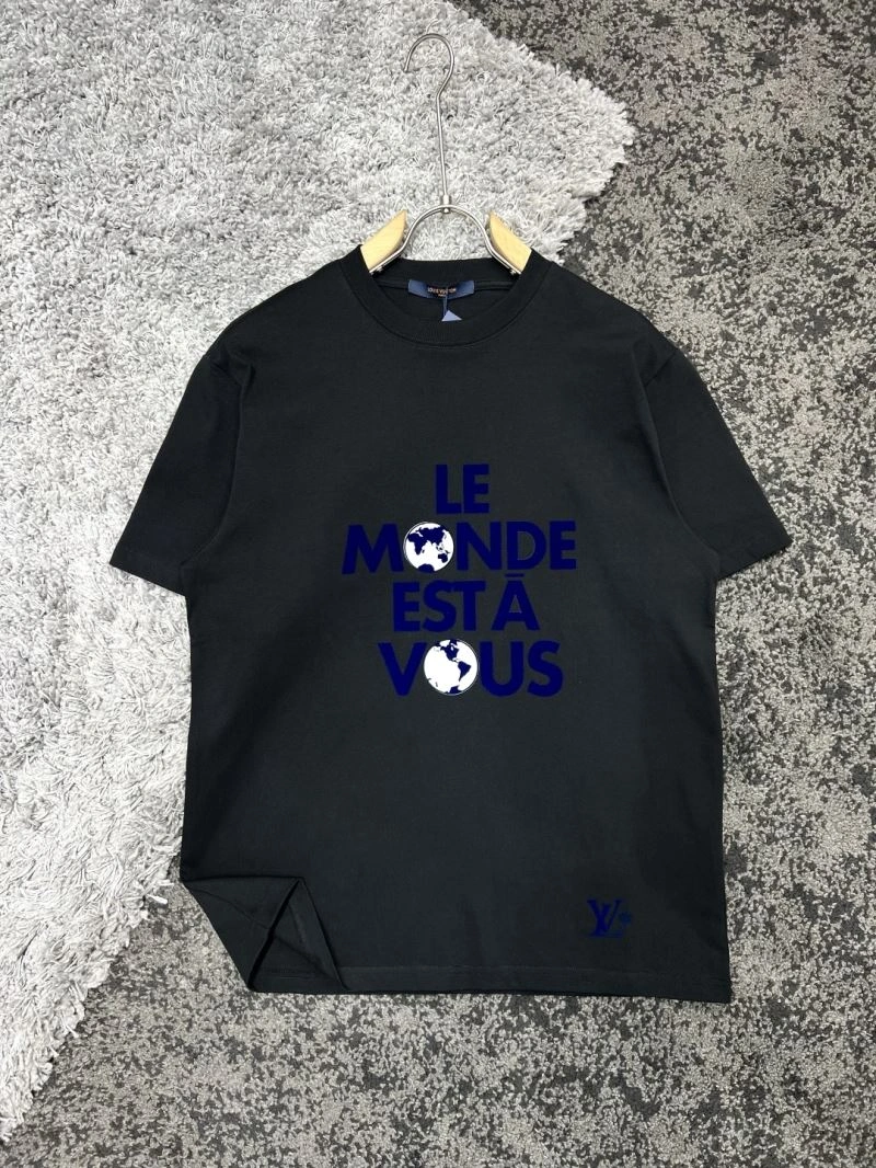 Seasonal Louis Vuitton T-Shirts 137291
