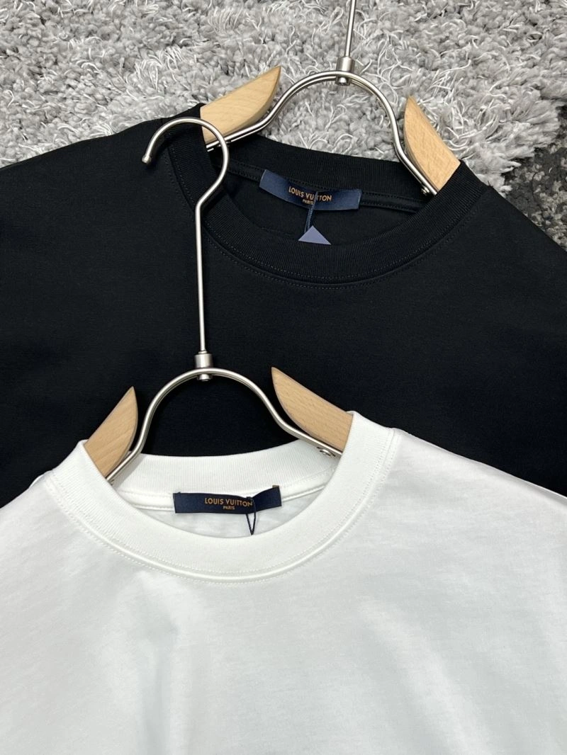Seasonal Louis Vuitton T-Shirts 137291