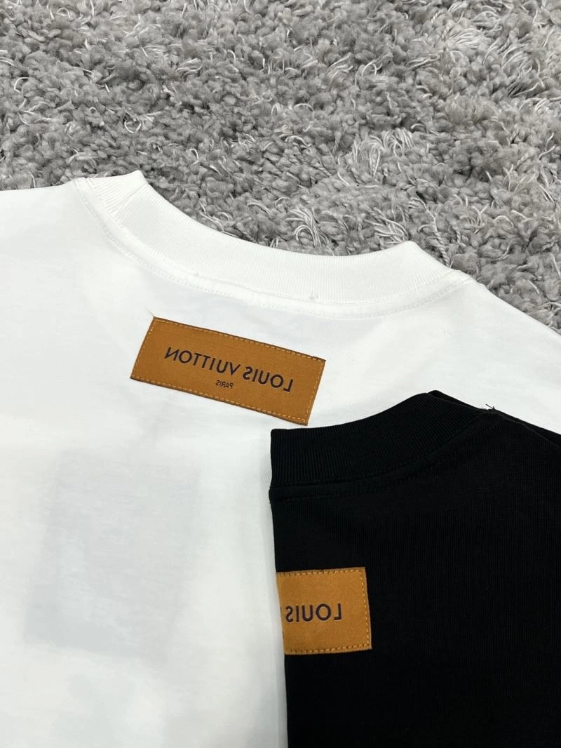 Seasonal Louis Vuitton T-Shirts 137291